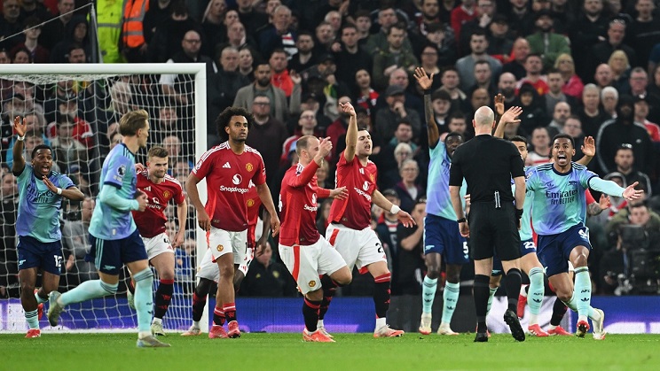 Mikel Arteta gelooft dat Manchester United-spelers de wedstrijd niet serieus nemen